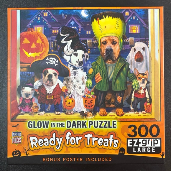 Master Pieces Other - Ready for Treat 300 Piece Glow in the Dark Jigsaw Puzzle
